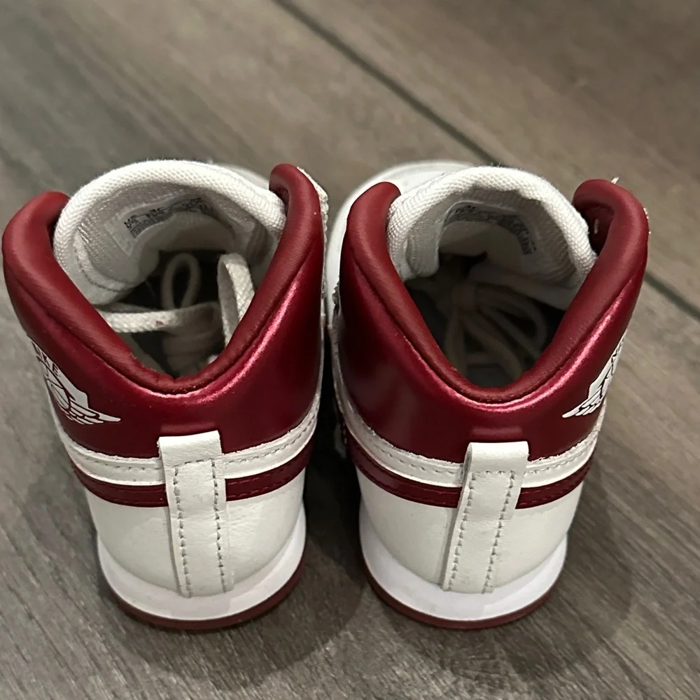 Nike Baby Jordan ‘85 White and Red Sneakers
